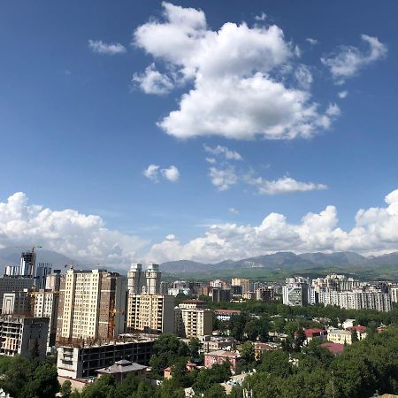 Dushanbe City View Apartment Exteriör bild